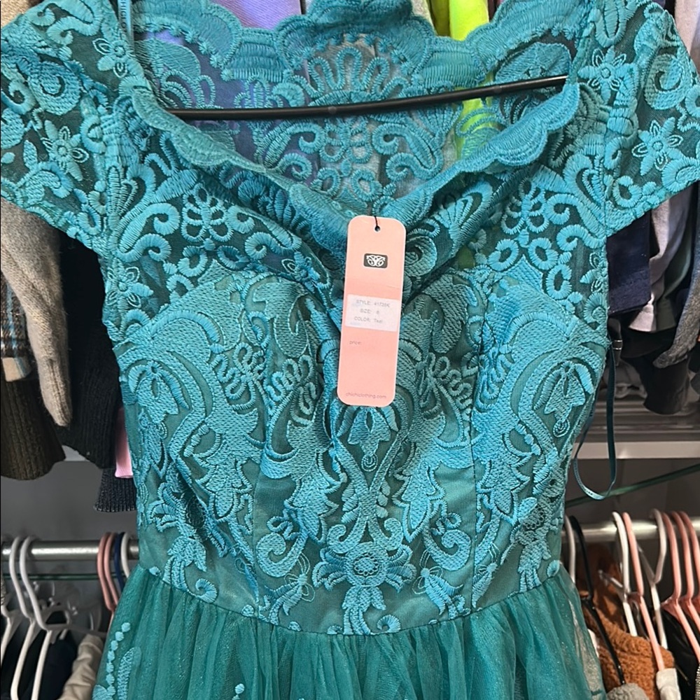 Chi Chi London Green Fit and Flare Midi Dress for Weddings - Picture 5 of 6